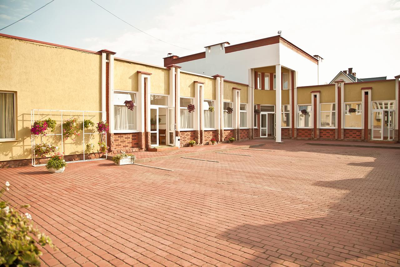 Olena Resort Bryukhovychi Luaran gambar